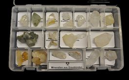 Sammelbox mit 20 Mineralien aus Graubünden