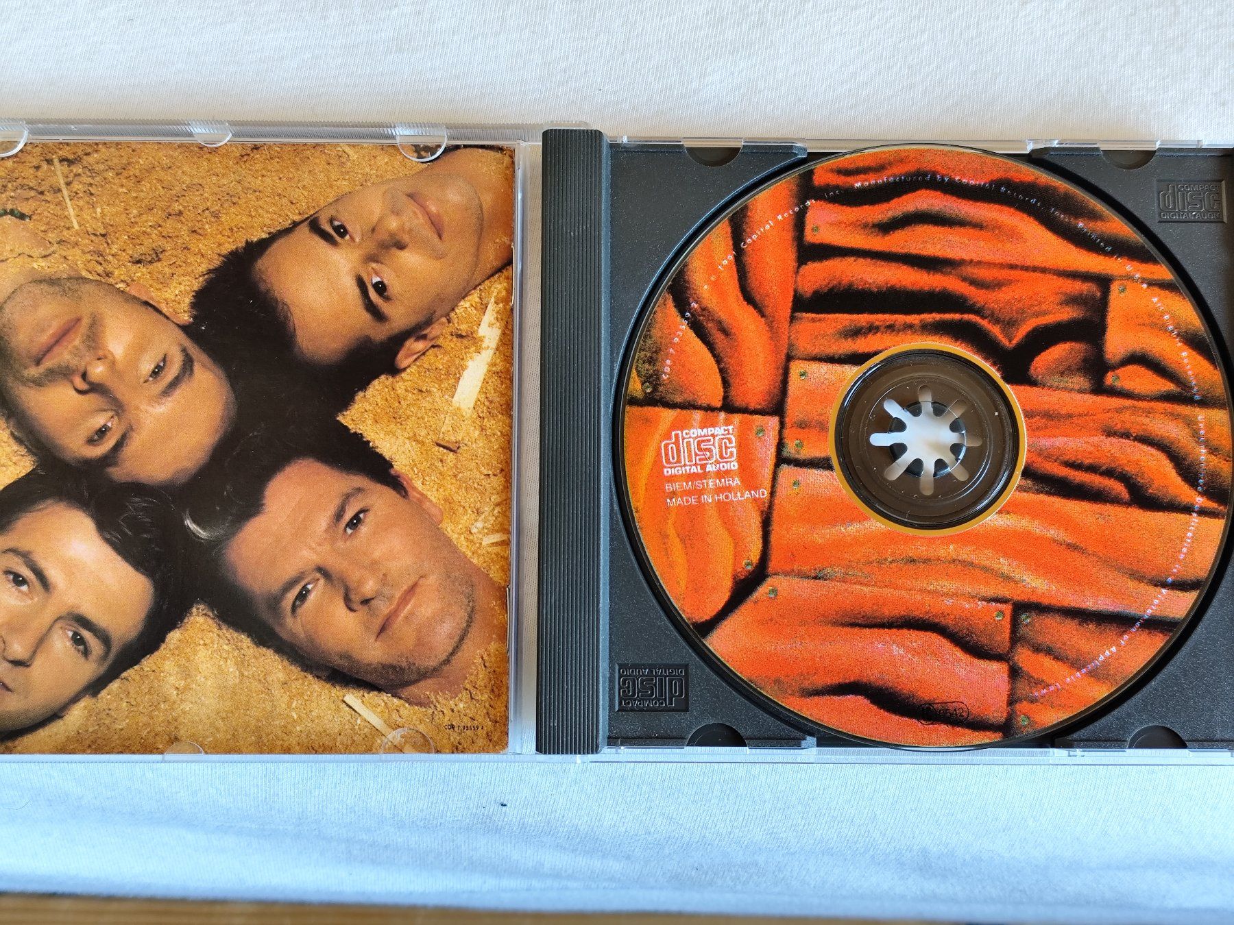 CD: CROWDED HOUSE - WOODFACE 1991 Capitol Records - AUSSIE ROCKS – Usato da Ermenswil venduto da easyric 1