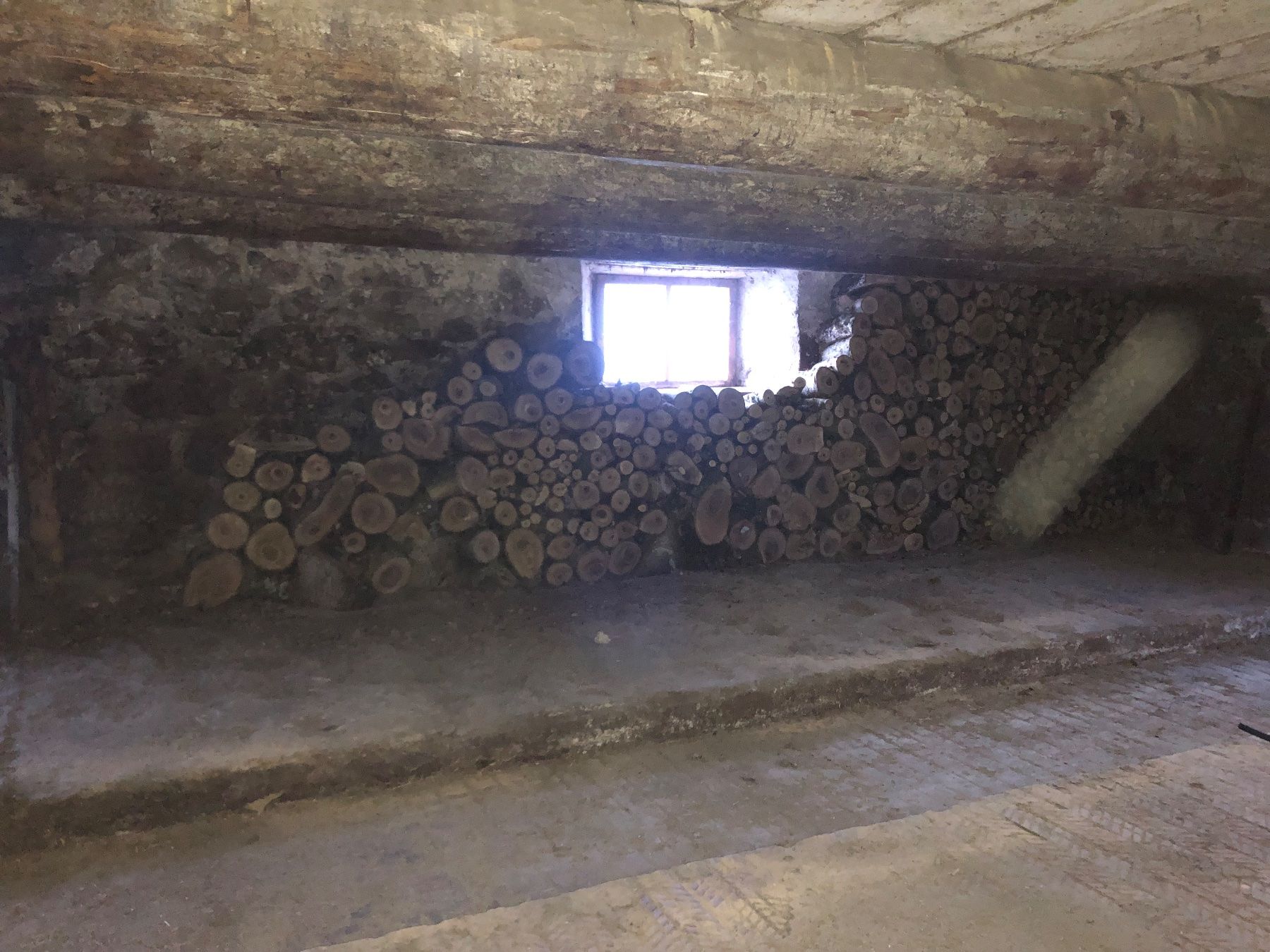 Articoli in legno: Nussbaum Holz – Usato da Neu St. Johann venduto da Gaga-2019 2