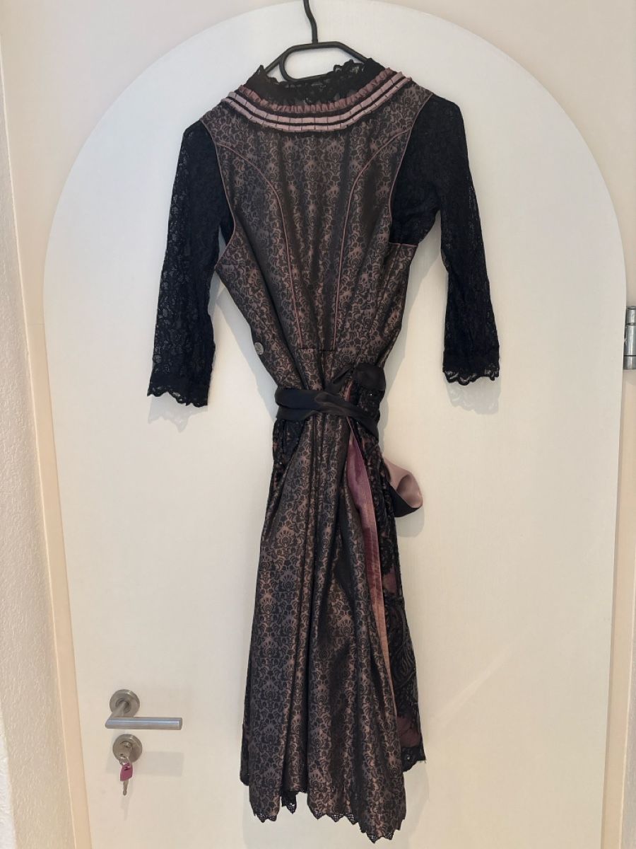 Kostüme: MarJo Dirndl Gr. 38 mit schwarzer Spitzenbluse – Gebraucht aus Niederwil AG von pat_l6fn 3