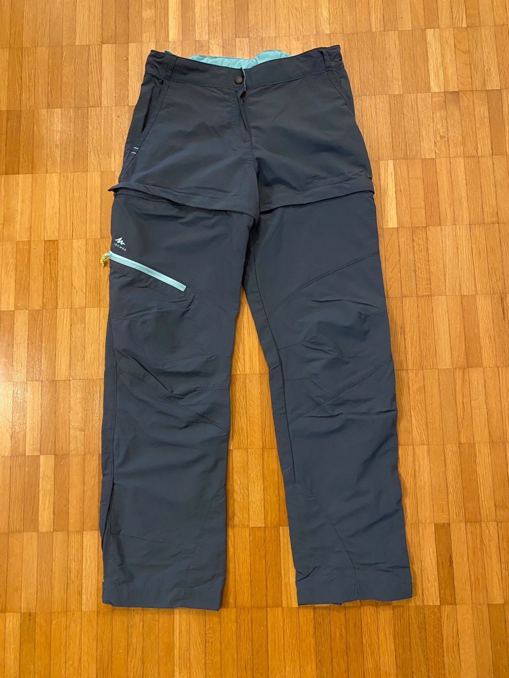 Decathlon Pantaloni: Pantalon randonnée modulable – Usato da Basel venduto da OK2010