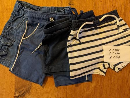 4 Paar kurze Hosen (1x 60/1x 62 + 2x 68)