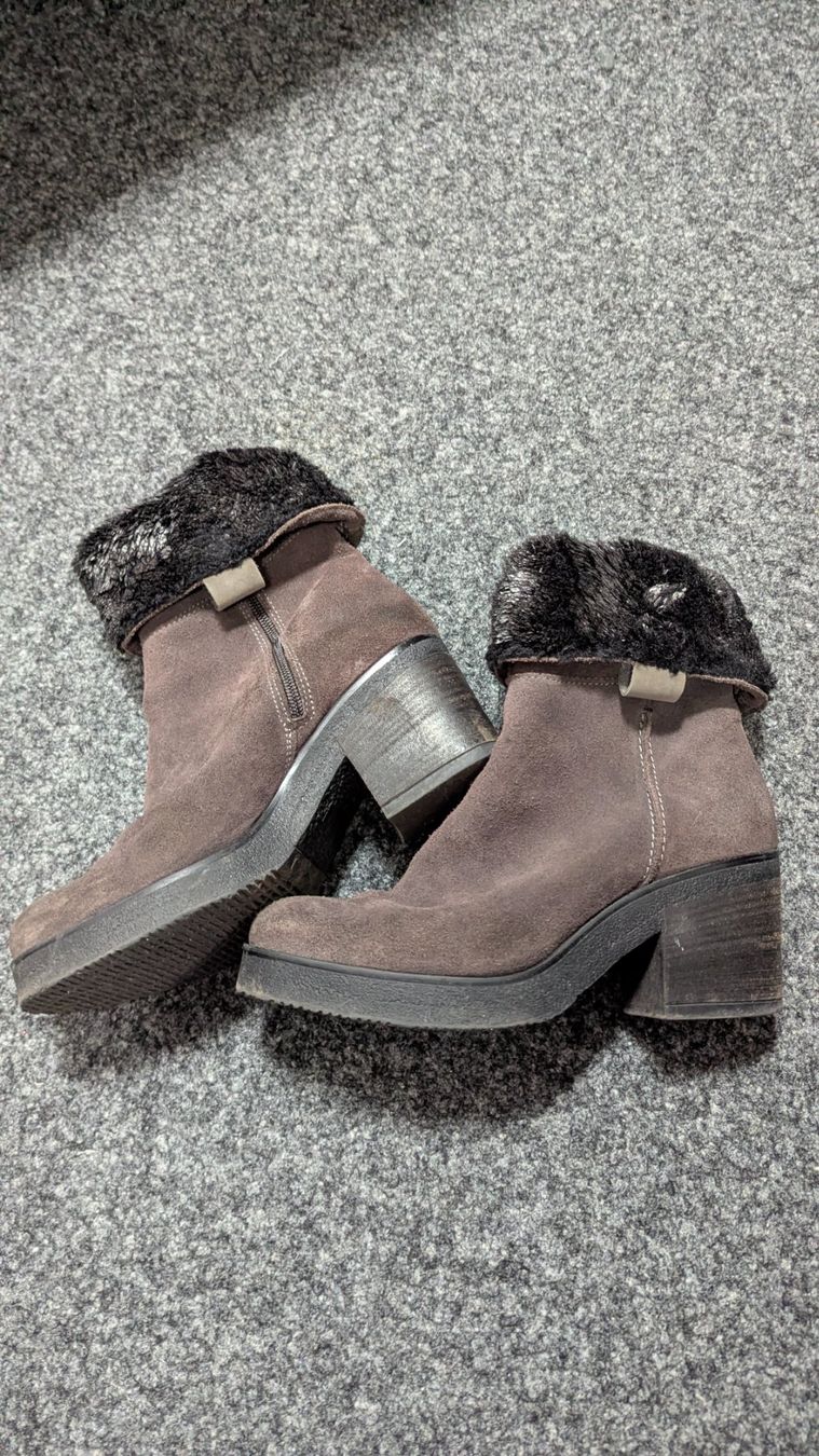 Scarpe da donna: Braune Wildleder Stiefeletten Gr. 40 – Usato da Feuerthalen venduto da noe_7tx9 2