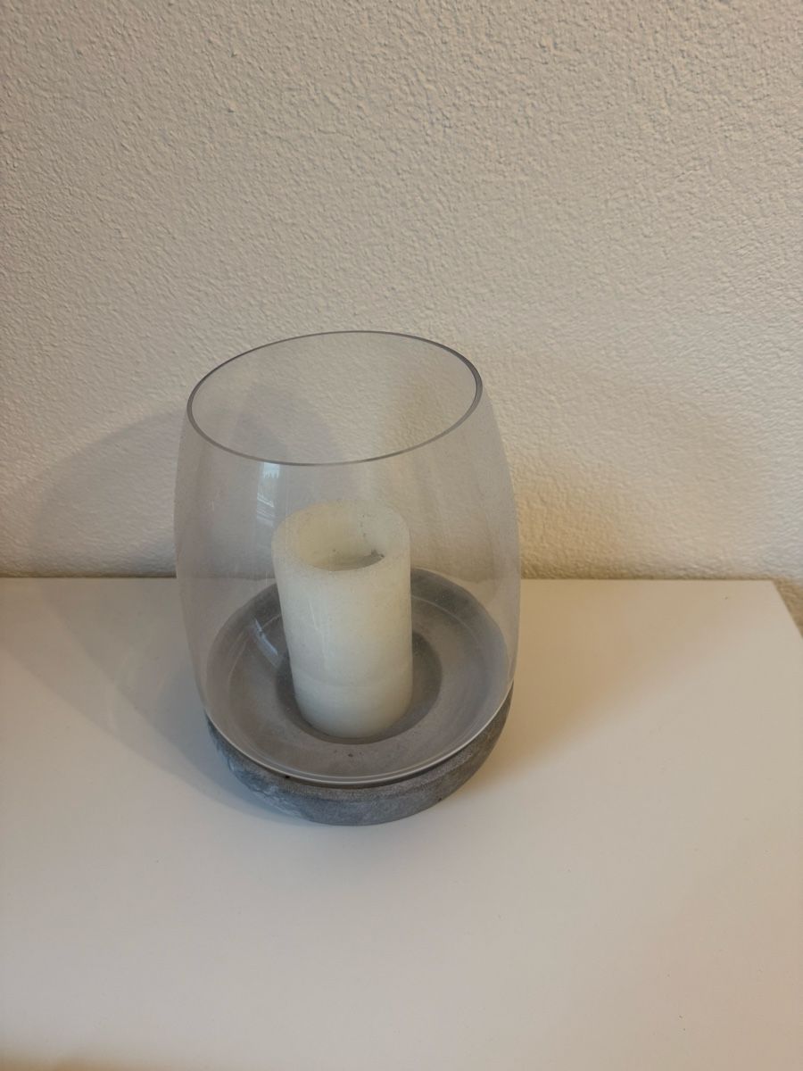 Alle Dekorationen: Windlicht Beton / Laterne mit Glasaufsatz – Gebraucht aus Einsiedeln von important__ 1