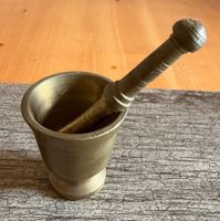 Antiker Mörser klein aus Messing