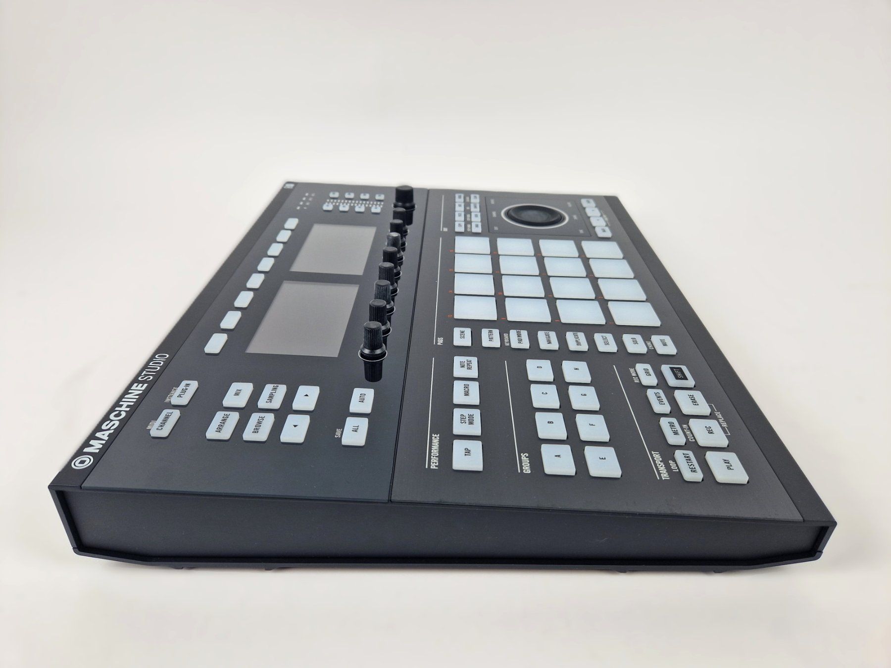 Instruments de musique: Maschine Studio Black – Neuf (Voir description) à Basel par Restwert_Basel 7