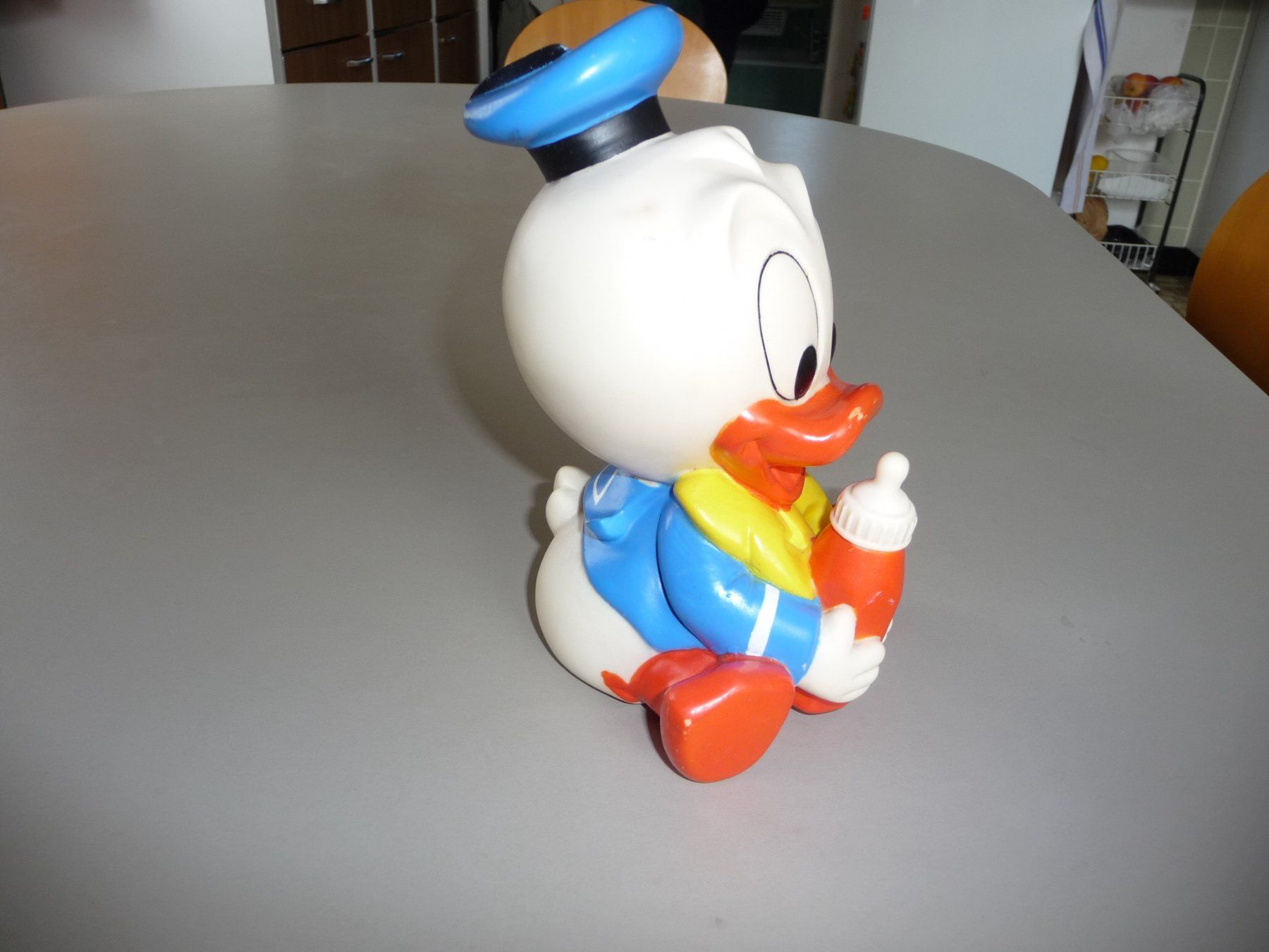 Disney Statuette: Donald Duck Baby 1986 – Usato da Neftenbach venduto da sorge 2