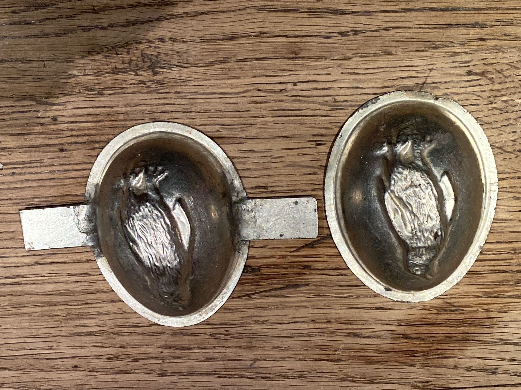 Teglie da forno: Moule chocolat œuf pingouin ei Pinguin schokoladenform – Usato da Lajoux JU venduto da Briard0