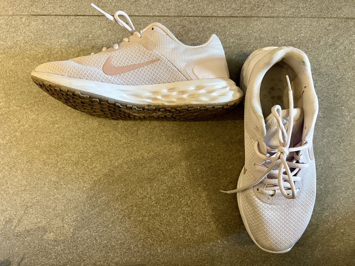 Scarpe da donna: Nike Gr. 39 - wie neu – Usato da Bonaduz venduto da Malves10