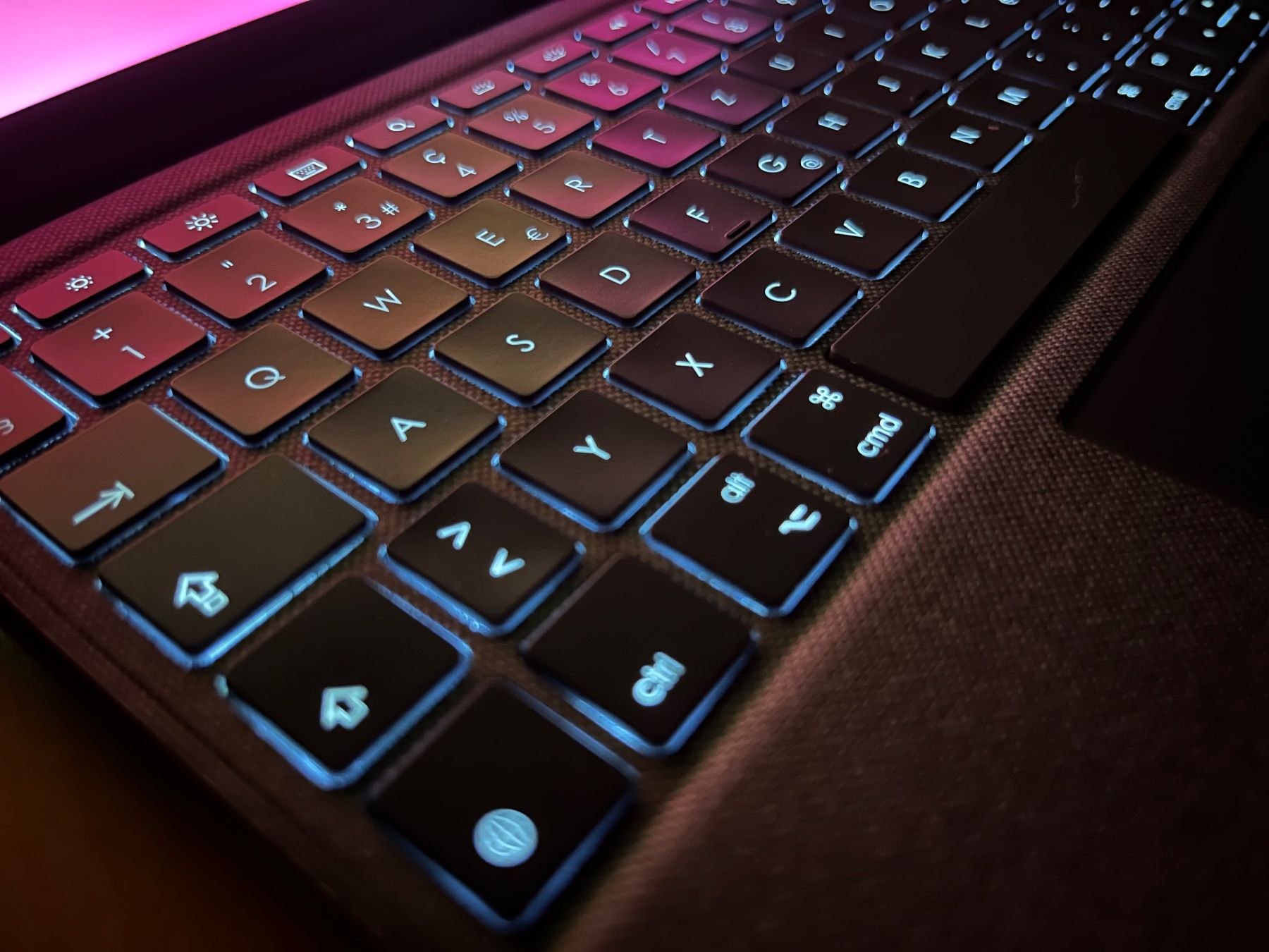 Covers & Borse: Étui clavier Folio Touch Logitech (CH, iPad Pro 11 (2020)) – Usato da Confignon venduto da Loriskumo 3