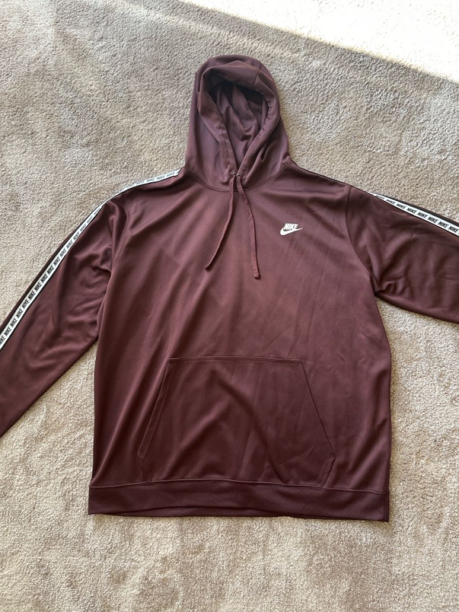 Nike Pullover & Sweatshirts: Sweat à capuche Nike XXL Bordeaux – Neu (gemäss Beschreibung) aus Lausanne von mae_dj7r