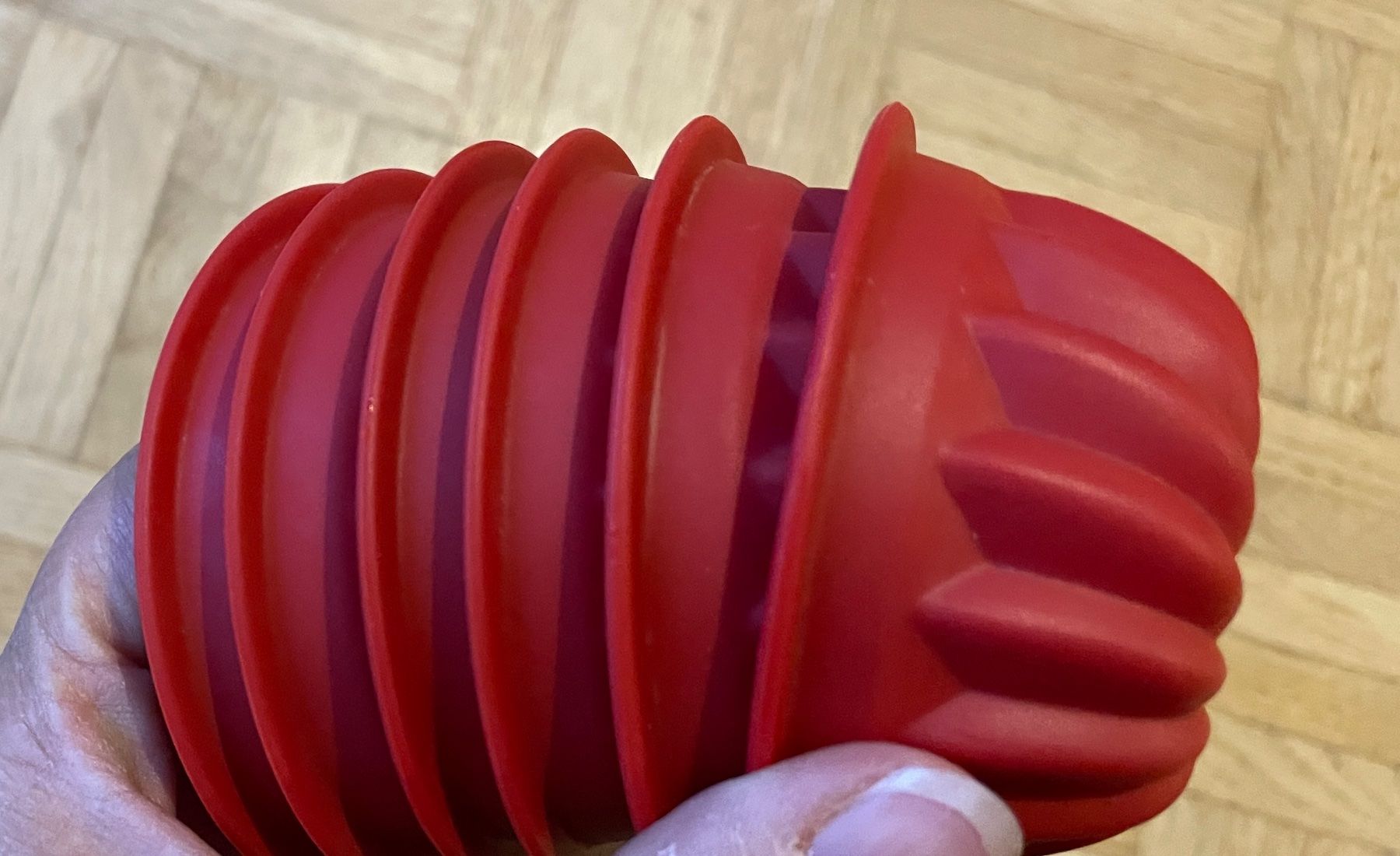 Migros Teglie da forno: 6 Silikonförmchen Guggelhopf – Usato da Gümligen venduto da soleil149 6
