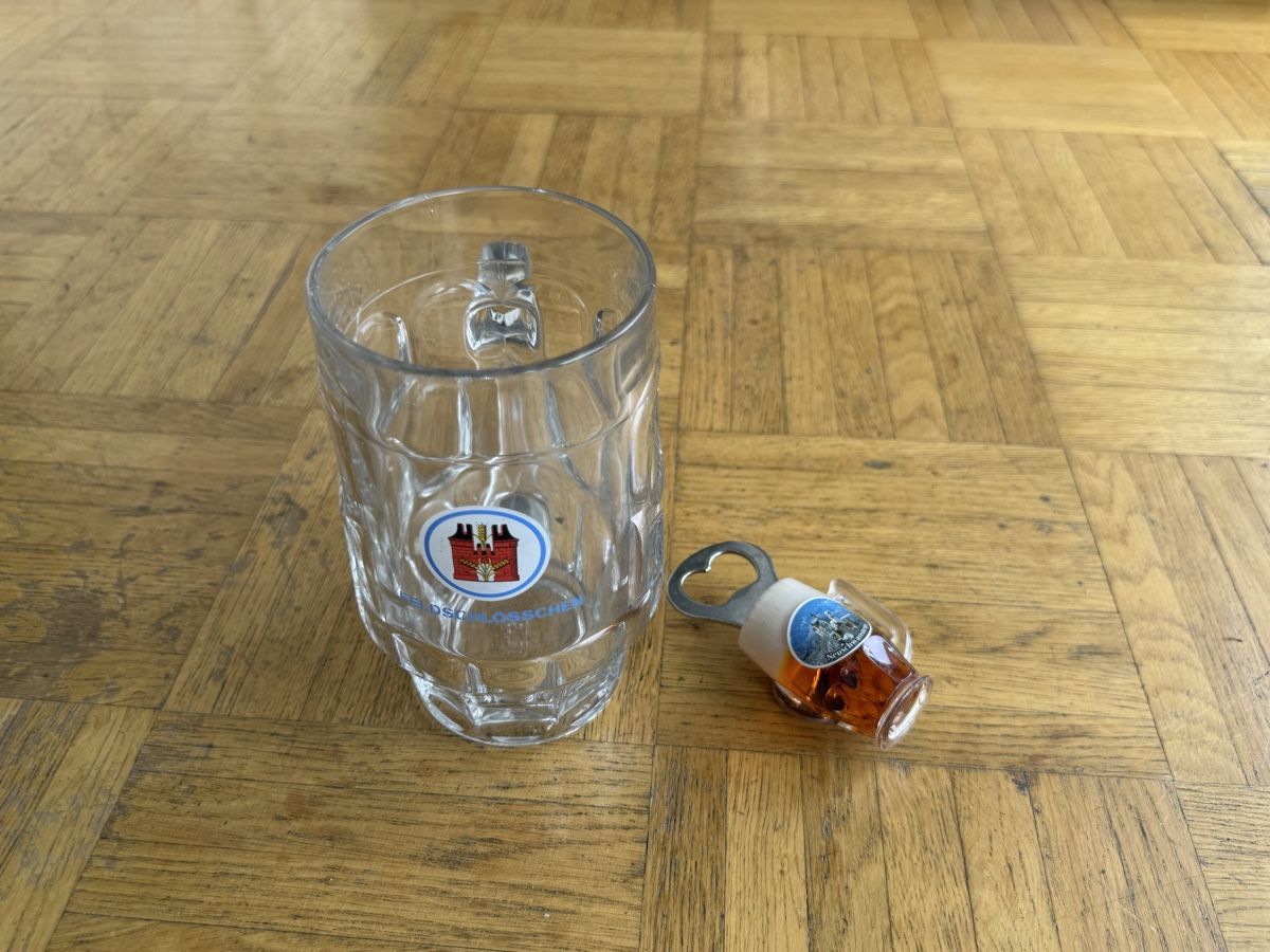 Gläser: Boccale birra con apribottiglie souvenir – Gebraucht aus S. Pietro von nap_9xjt