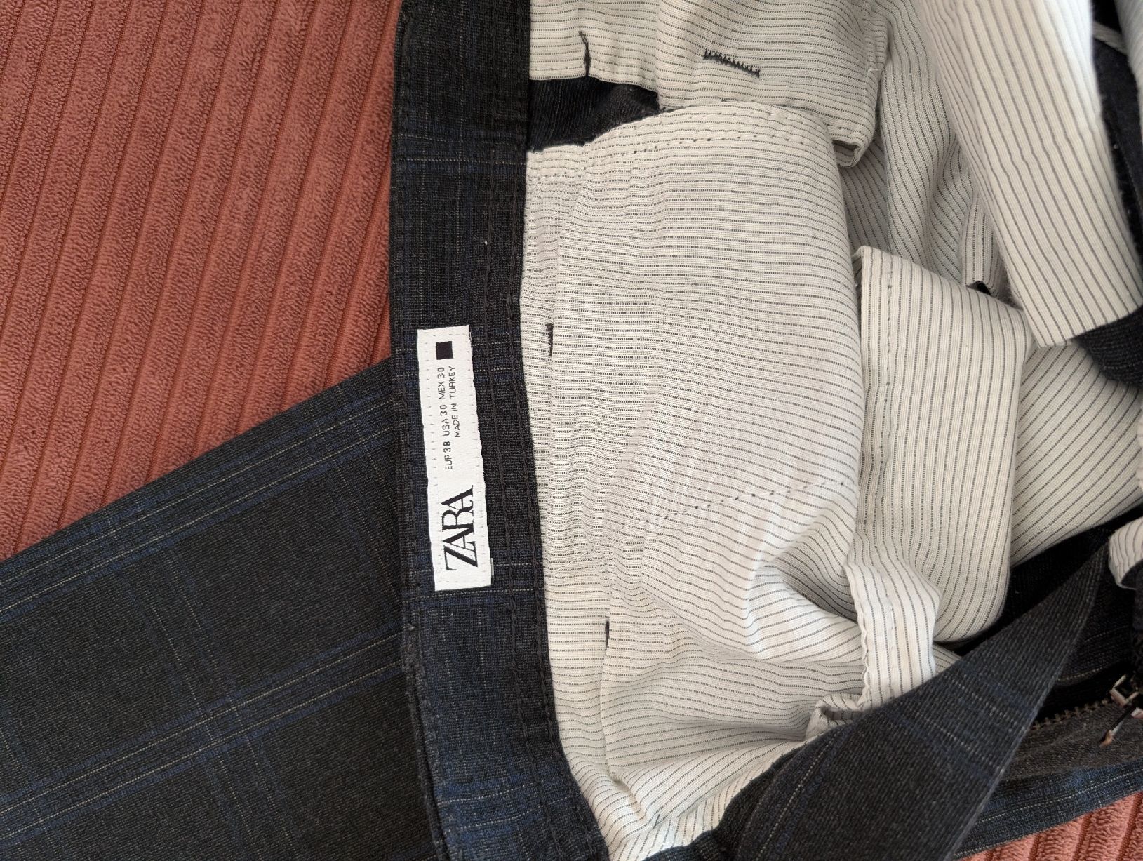 Zara Pantaloni: Stoffhose Zara Size 30 – Usato da Zürich venduto da StoC 2