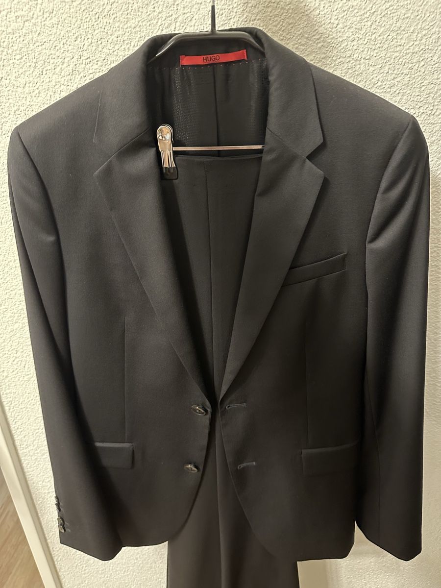 Hugo Boss Anzüge: Hugo Boss Anzug Schwarz – Neu (gemäss Beschreibung) aus Steinhausen von casaplia