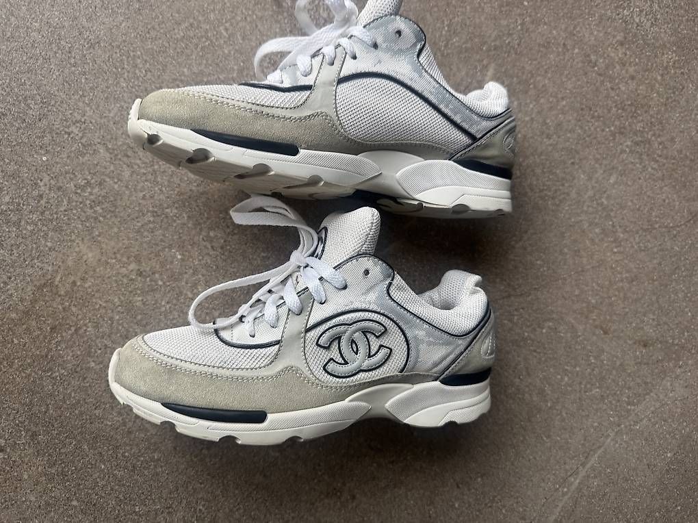 Chaussures femmes: Sneakers Chanel – D'occasion à Ruvigliana par aig_p7fj 4