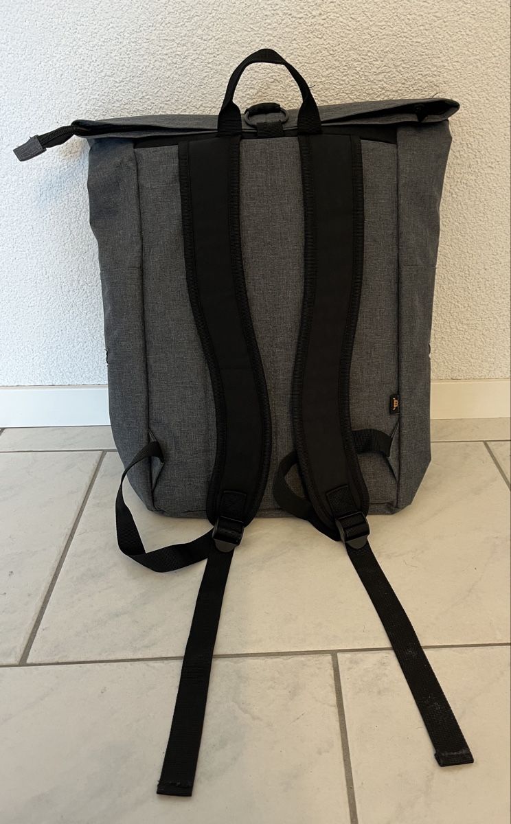 Zaini: Neuwertiger Rucksack – Nuovo (secondo la descrizione) da Seengen venduto da Ducevo 1