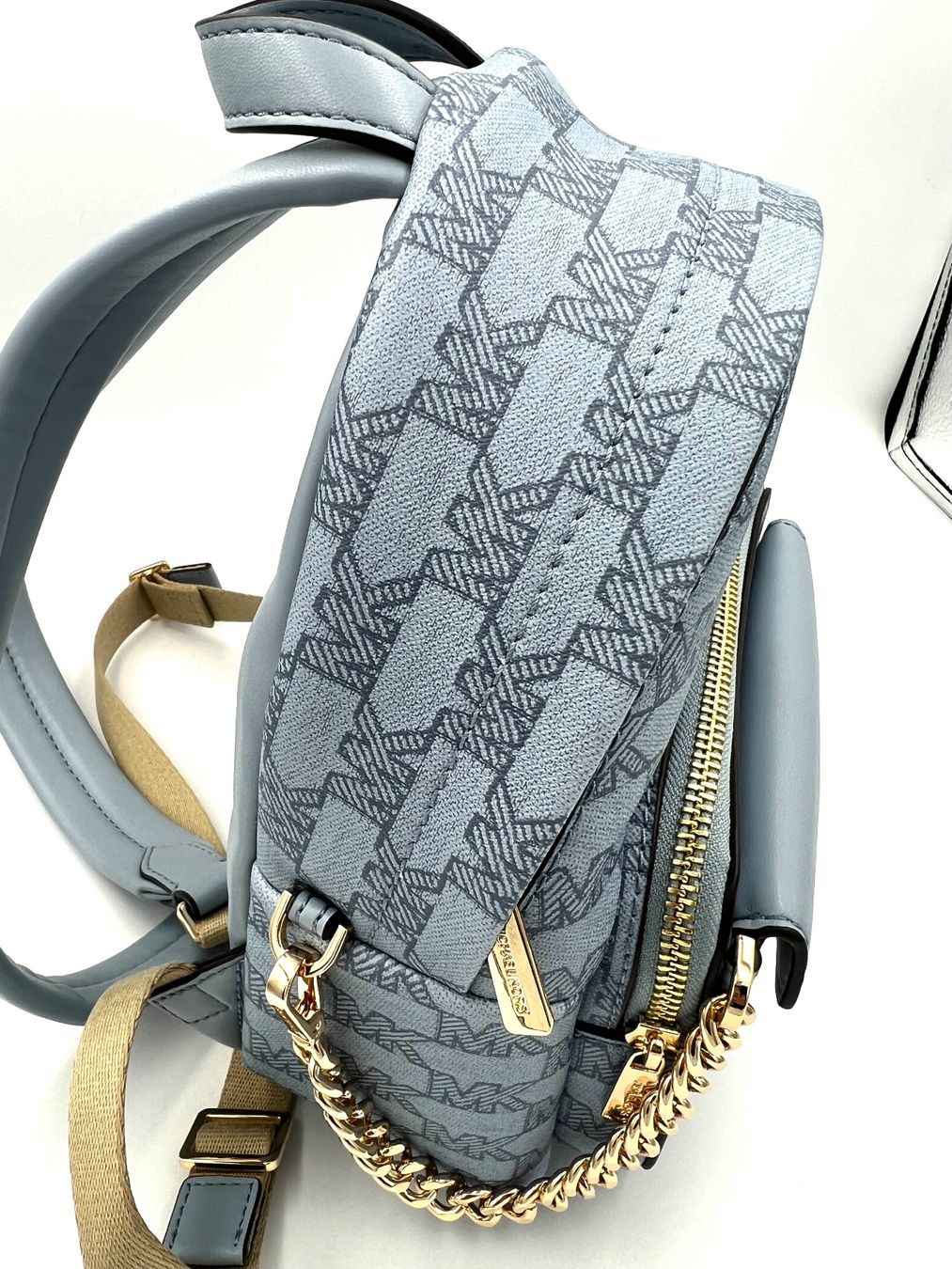 Michael Kors Zaini: Michael Kors Rucksack pale blue – Nuovo e nell'imballaggio originale da Wiedlisbach venduto da Sistershop 4