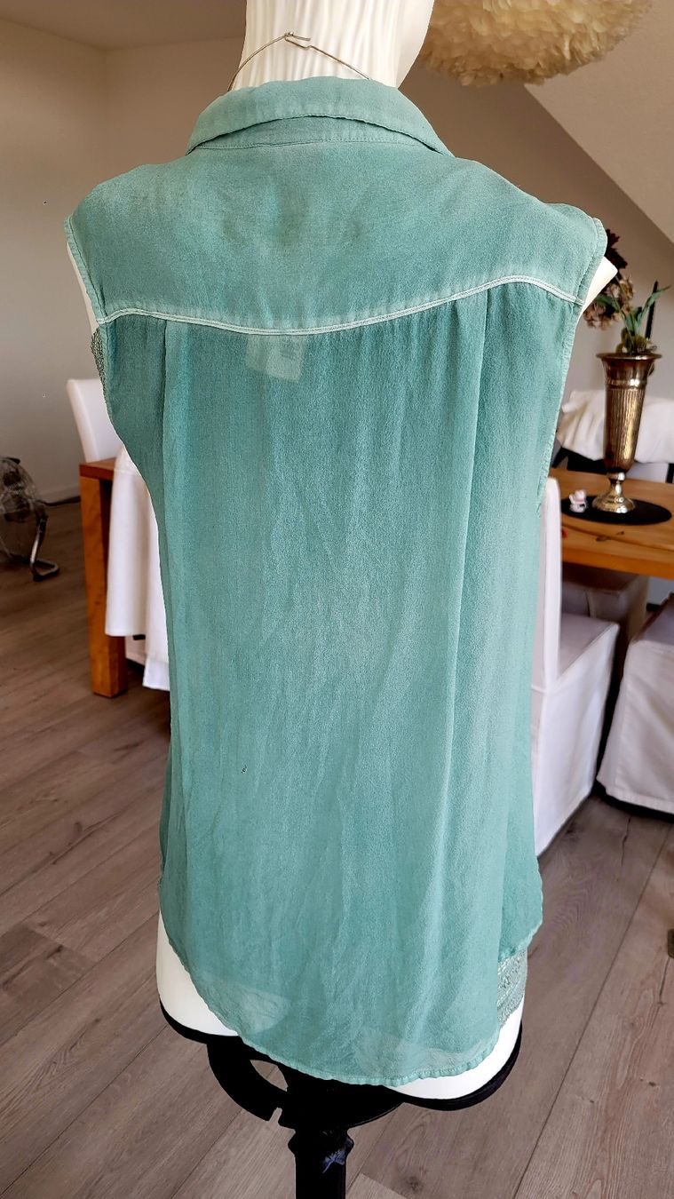 Nile Camicette: Nile edle Bluse & Spitzen-Top, Seide, Grösse S NEU – Nuovo e nell'imballaggio originale da Rüti ZH venduto da Kathleen 5