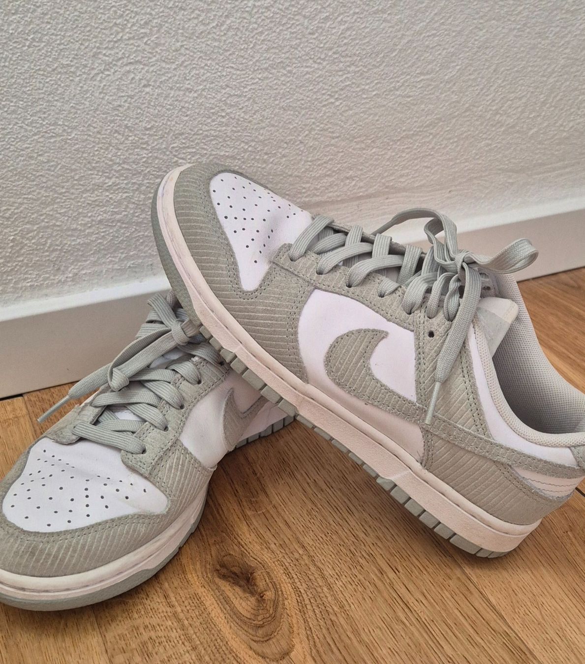 Nike Scarpe da donna: Nike Dunk Low Pale Grey Gr. 39 – Usato da Zizers venduto da Urijas 1