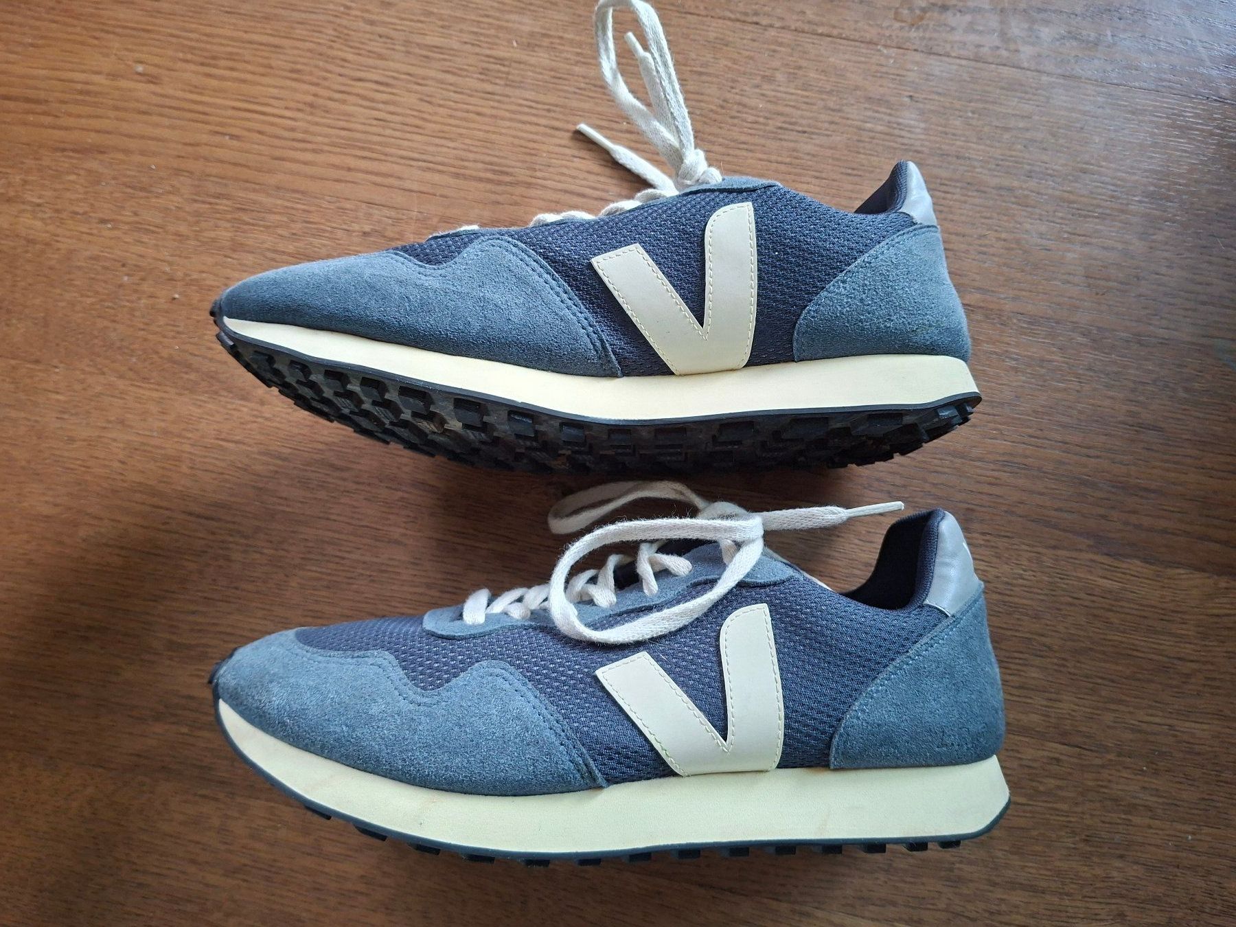 Veja Scarpe da donna: Veja Sneaker blau Grösse 42 – Usato da Zürich venduto da Pascual 2