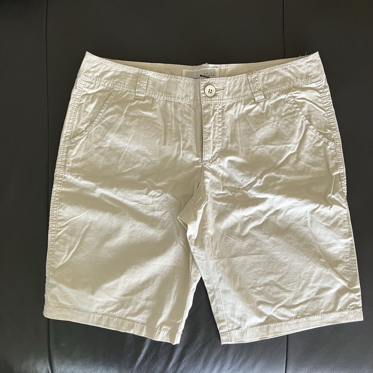 Esprit Hosen: Esprit Bermudas beige Grösse 38 – Neu (gemäss Beschreibung) aus Jona von Ilese