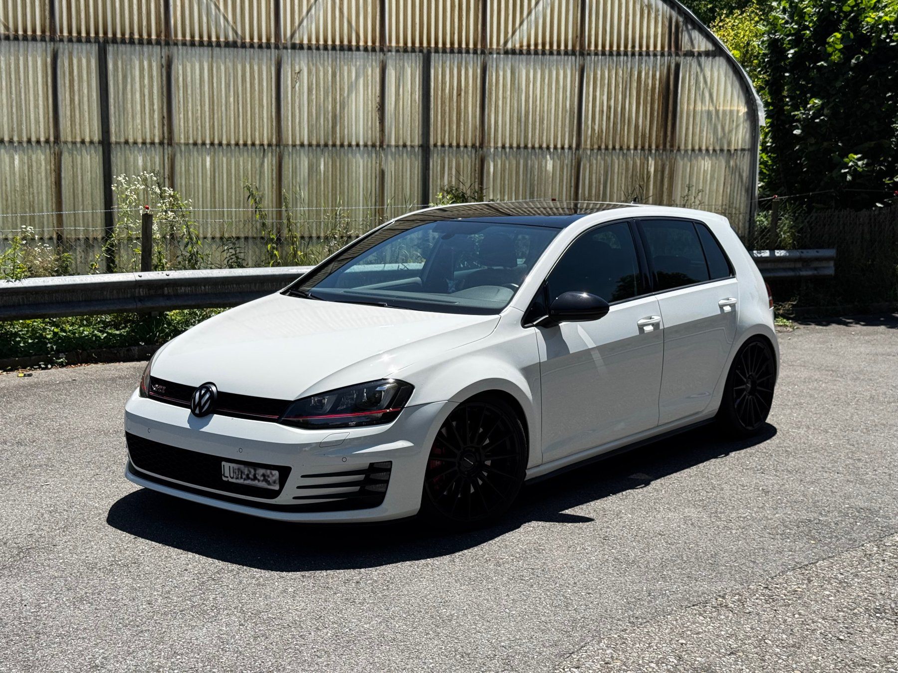 VW Automobili: VW Golf 7 - 2.0 TSI GTI Performance DSG – Usato da Emmen venduto da itsrian