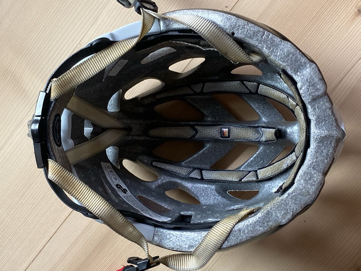 Casques: Alpina Helm & Handschuhe – D'occasion à Hausen am Albis par CinziaR 2