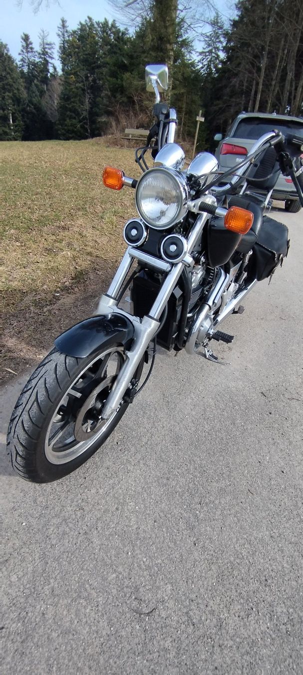 Honda Chopper: Honda Shadow VT 1100 C – Usato da Rickenbach LU venduto da Florledoh 4