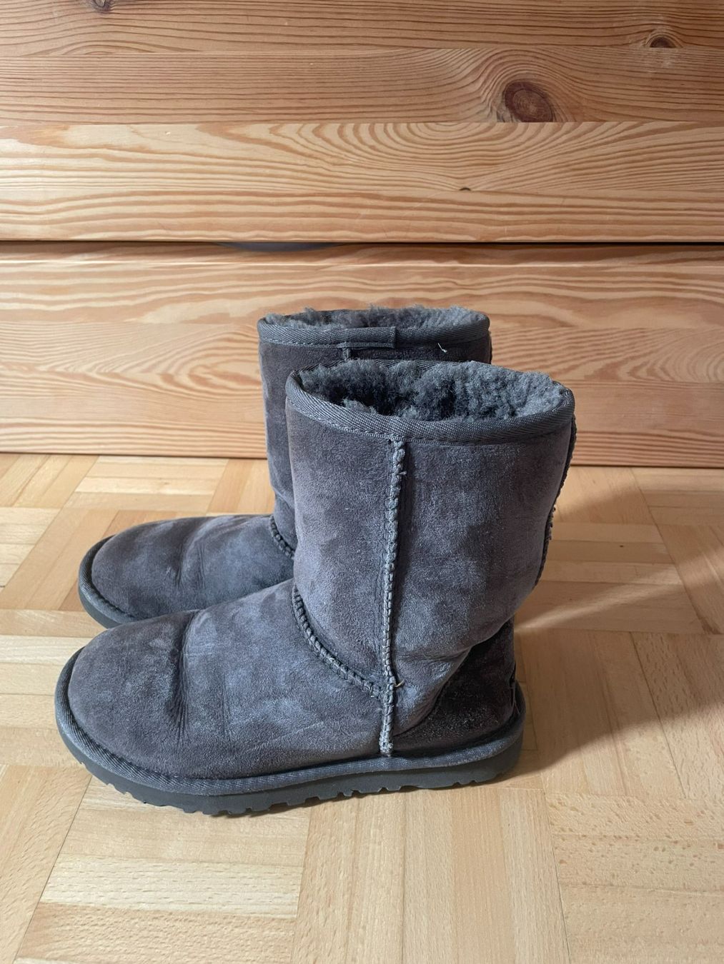 Chaussures femmes: Uggs Schuhe 36 – D'occasion à Basel par zoe_hm9x 1