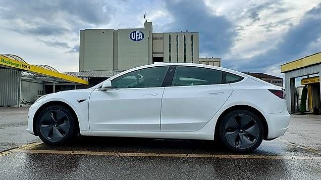 Autos: Top Zustand: Tesla Model 3 – Gebraucht aus Herzogenbuchsee von Romenski 1