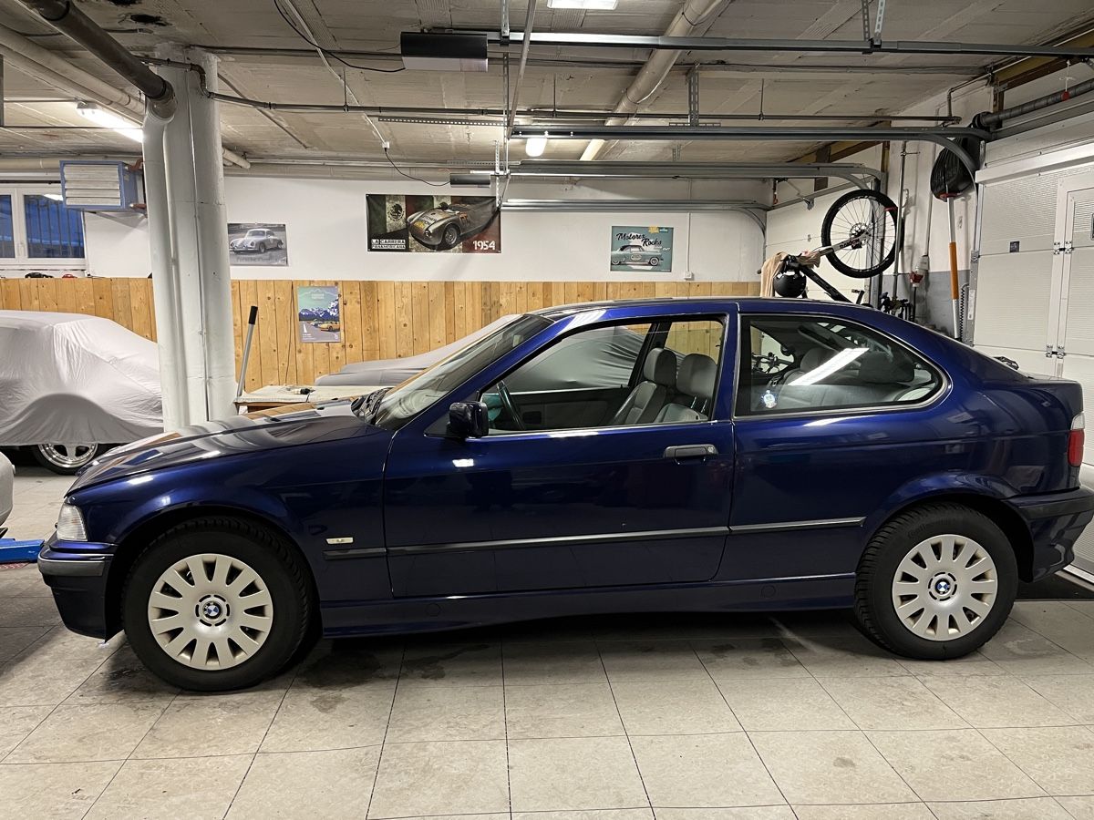 BMW Automobili: BMW 316i Compact E36 1998 Leder Klima – Difettoso da Brig venduto da Ruffi74