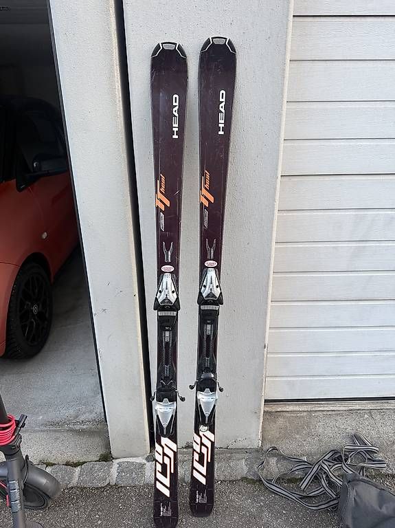 Skis: Skiausrüstung ? Komplettpaket oder Einzelabgabe – Gebraucht aus Kaiseraugst von mato.p