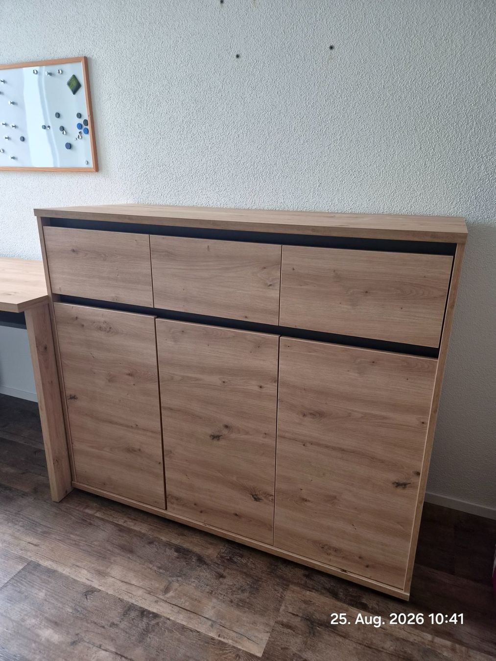 Commodes: Kommode neuwertig, 3 Monate gebraucht – D'occasion à Kaltbrunn par melevolpe