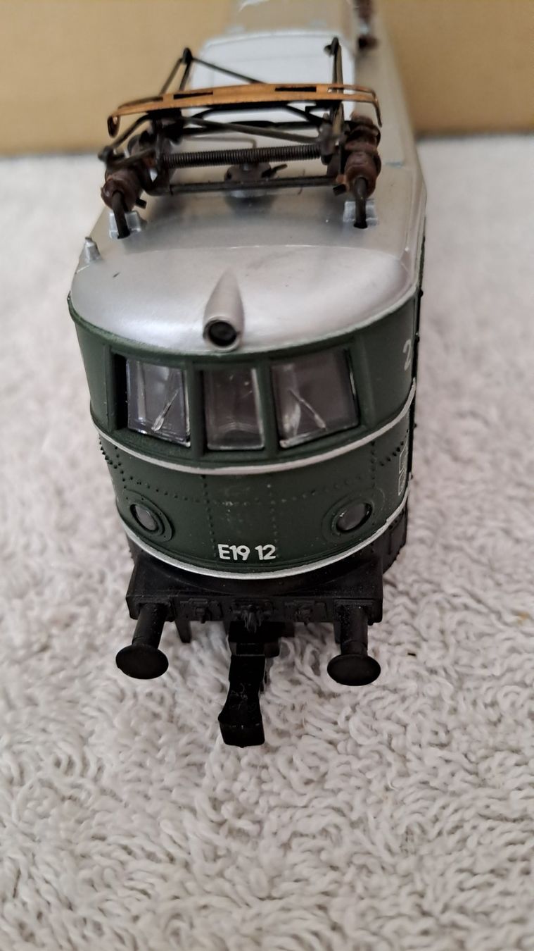 Rivarossi Trains électriques: Rivarossi DB E Lok E19 H0 GL/12 – D'occasion à Winterthur par Riebeli333 5