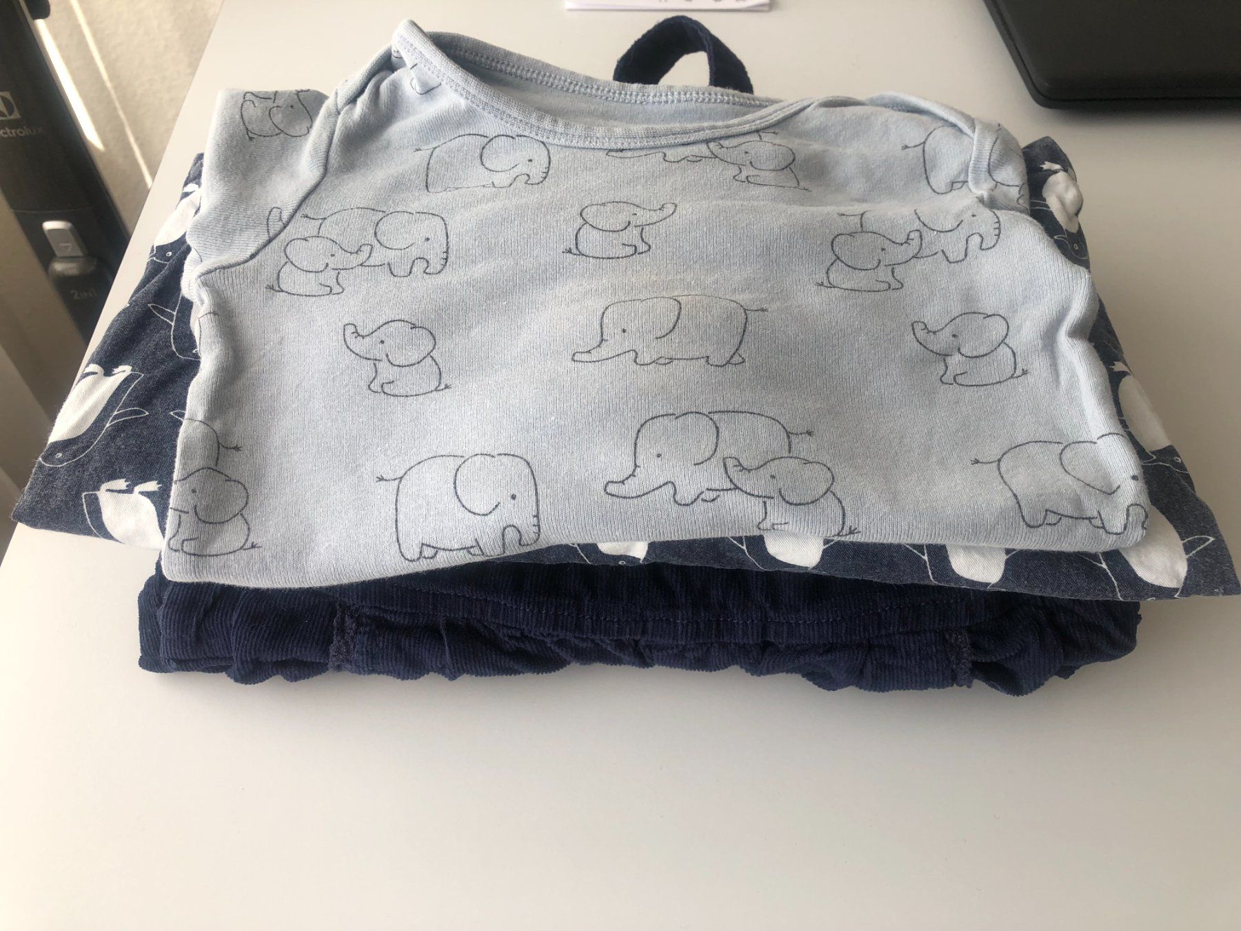 Lotti di vestiti: Kinderkleider Gr.86/92 – Usato da Bassersdorf venduto da sammelfloh 9