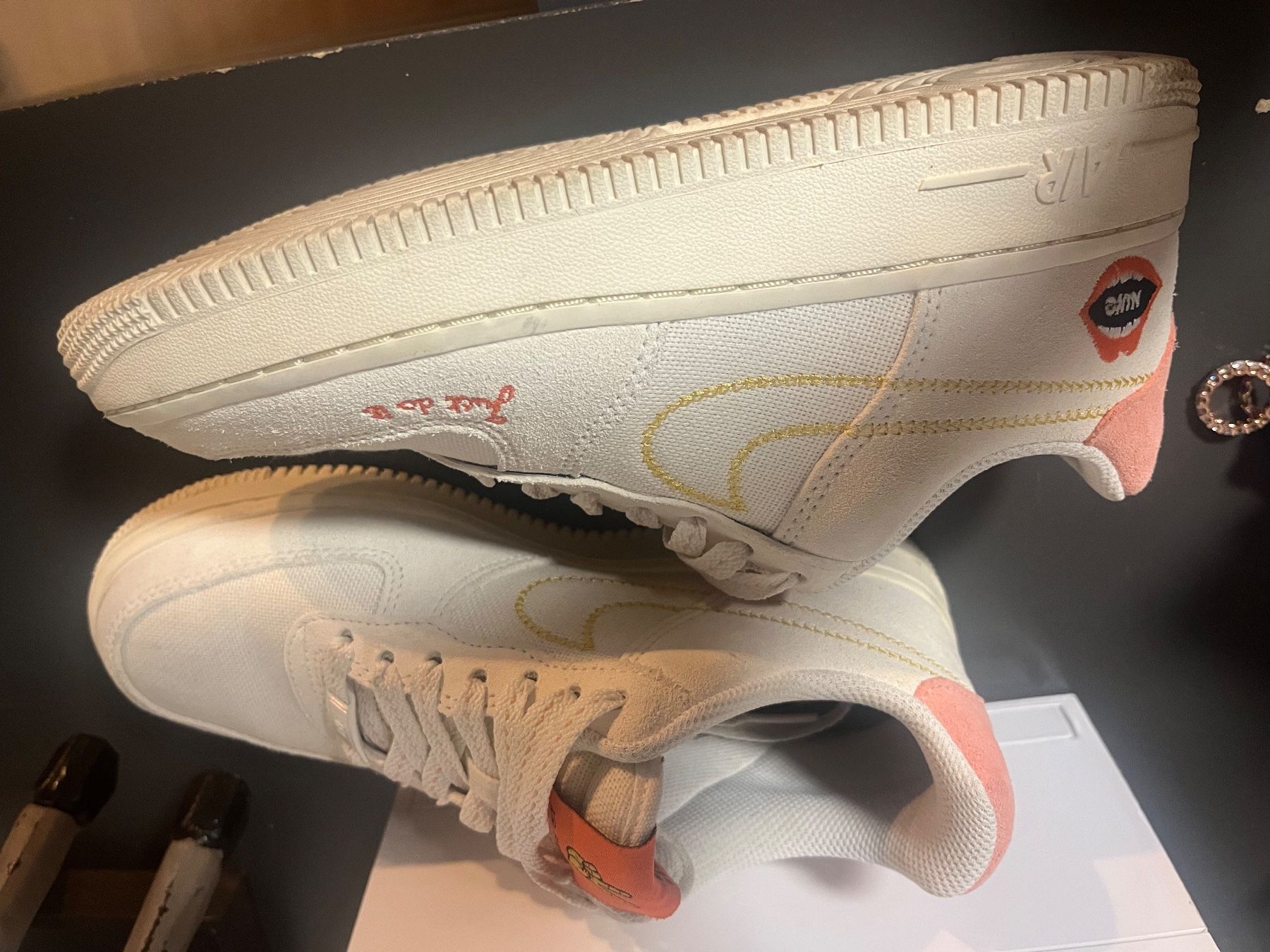 Scarpe da donna: Wunderschöne Nike air force special edition – Usato da Neuhausen am Rheinfall venduto da stundgirl 4