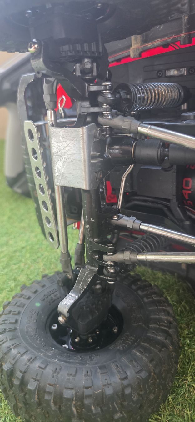Axial RC Kits de montage: Axial scx10 3  – D'occasion à Lyss par Tigaslopezzz 9
