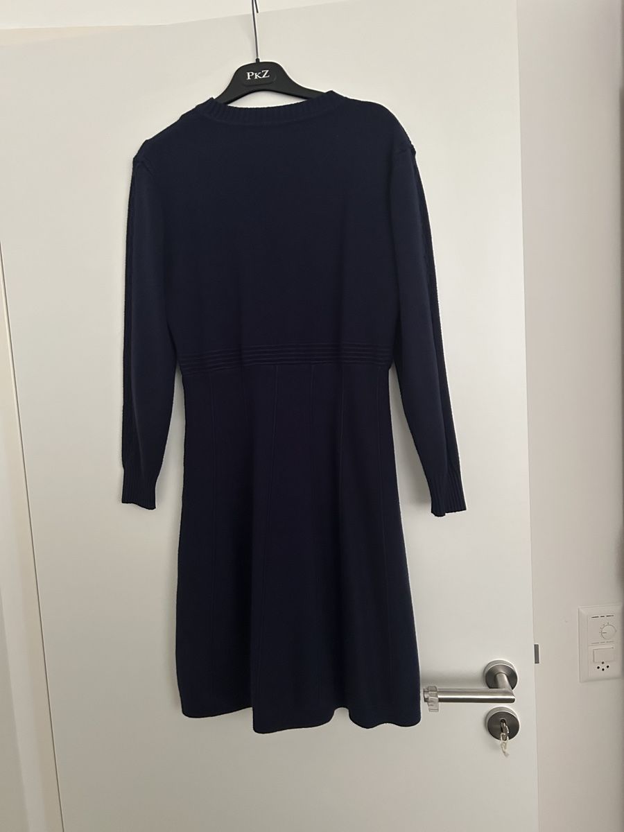 Robes: Kleid – Neuf (Voir description) à Zeihen par Marina.97 1
