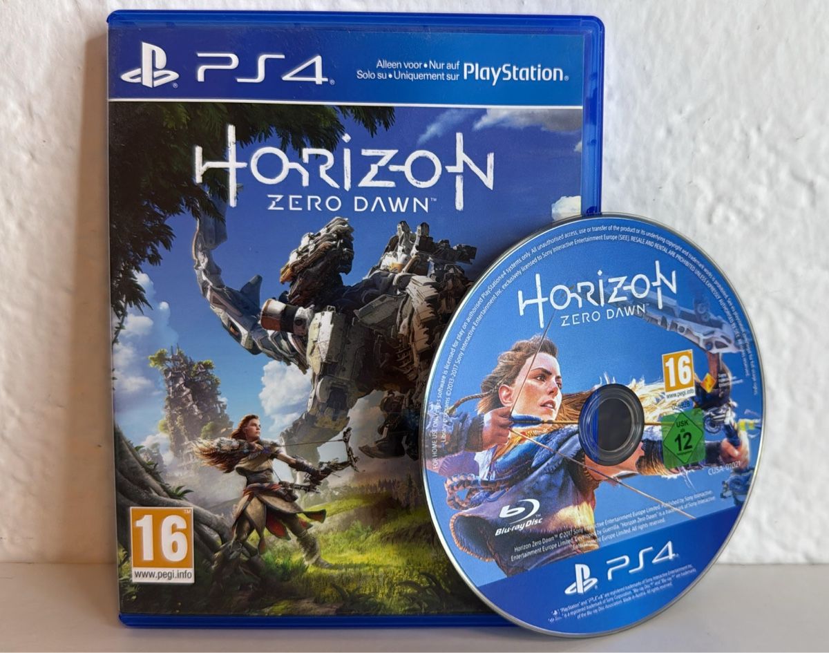 Sony Giochi: Horizon Zero Dawn (PS4/PS5) - Great Condition – Usato da Ehrendingen venduto da bubulence