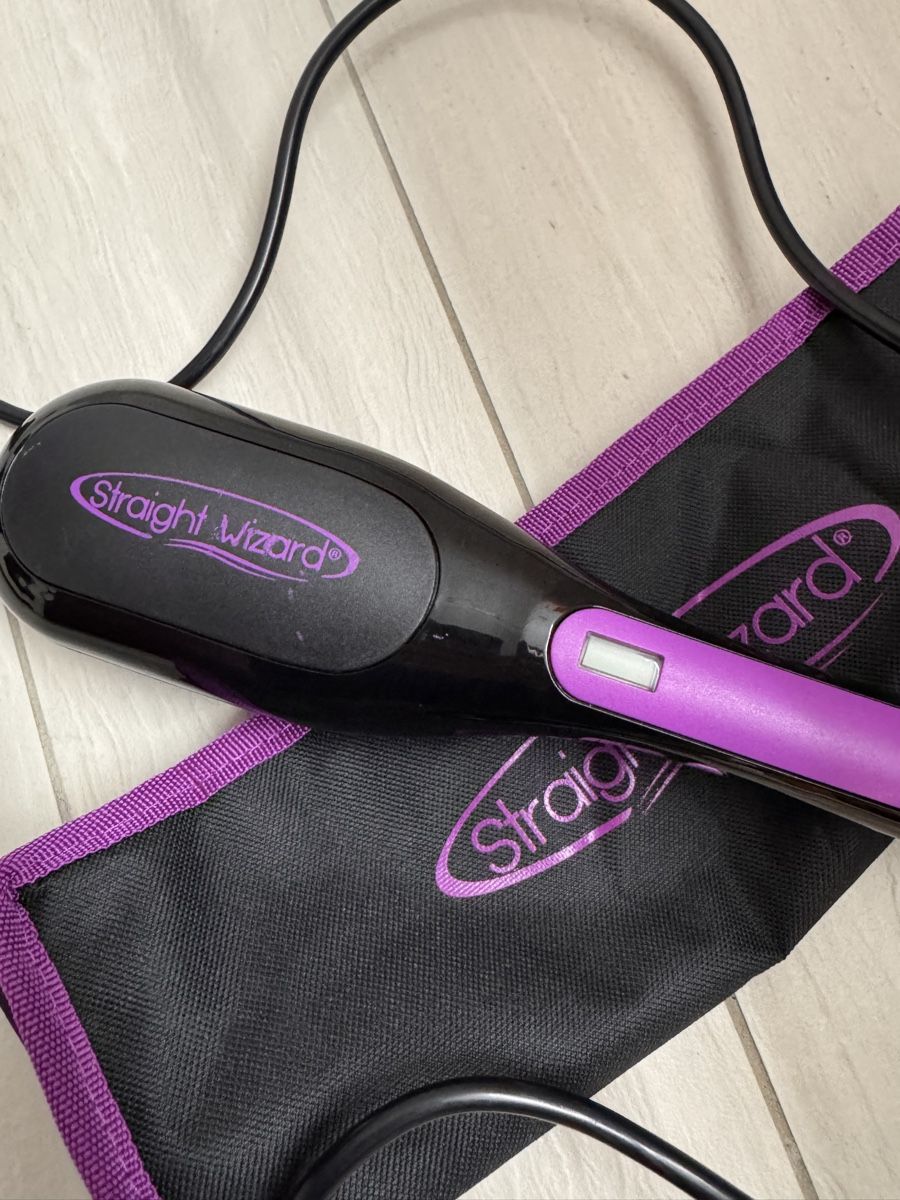 Altro per la cura dei capelli: Straight Wizard Haarglättebürste – Usato da Brugg AG venduto da schoenenberg77