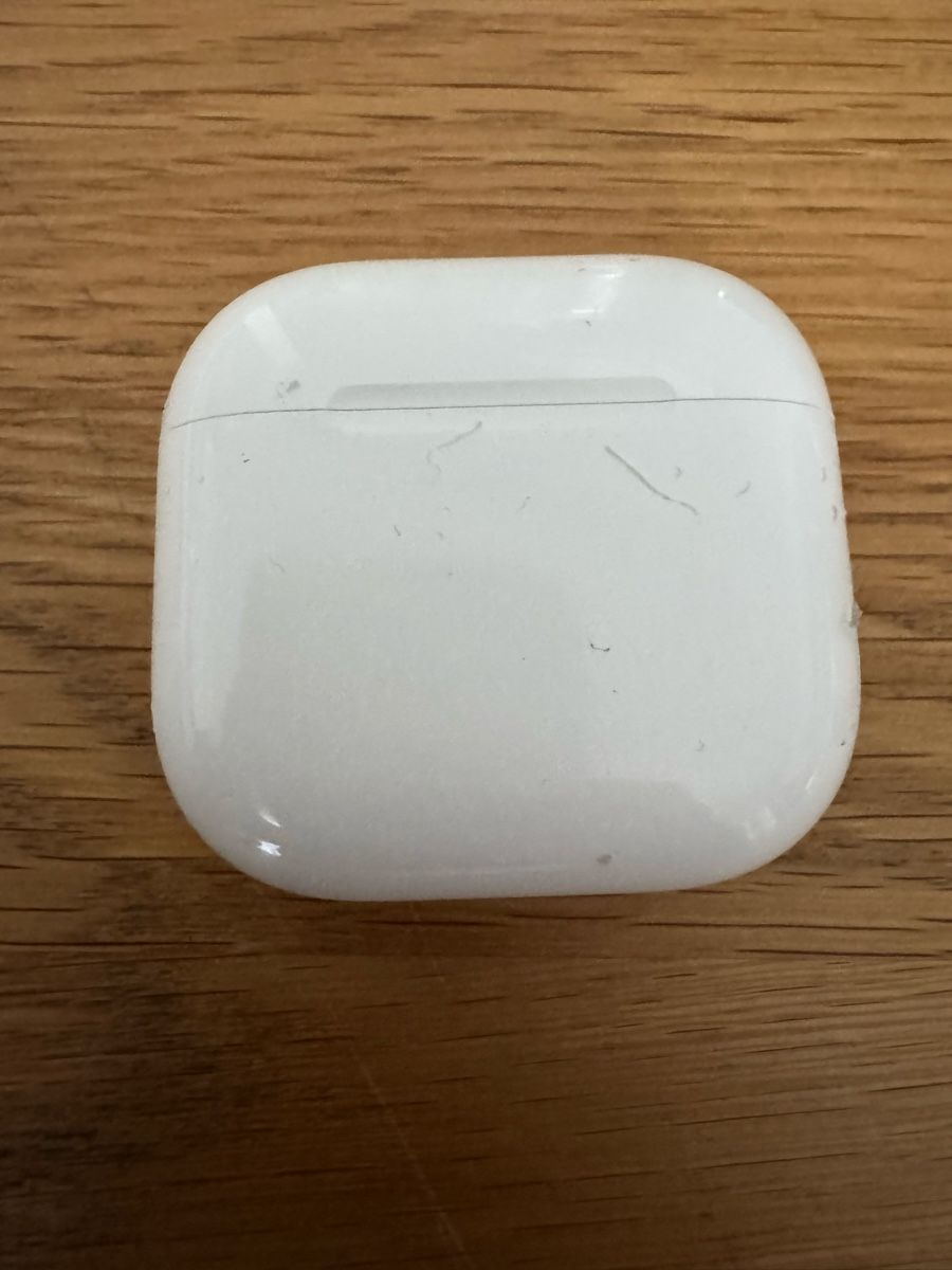 Apple Cuffie: AirPods 4. Generation mit Geräuschunterdrückung – Usato da Adliswil venduto da Busys 1