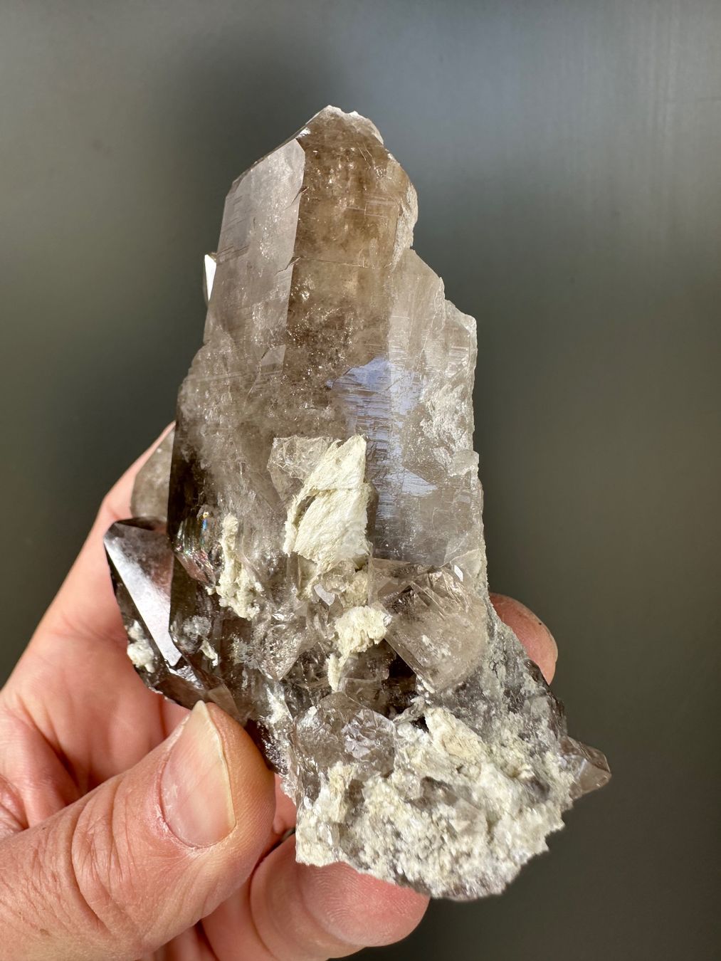 Minerali & Pietre curative: Rauchquarz Val Cavardiras – Usato da Oberuzwil venduto da Crystall0 4