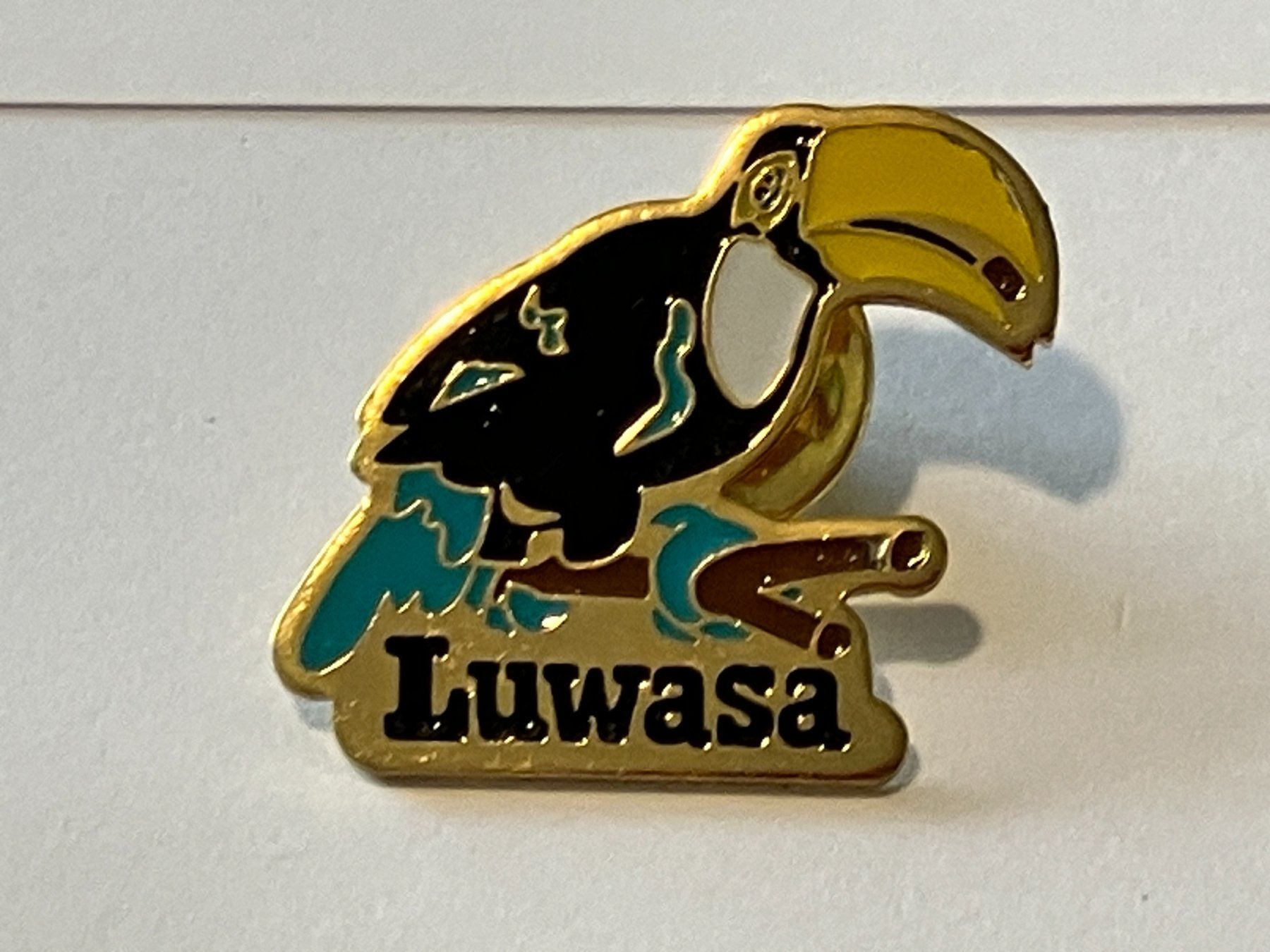Placchette & Badge: 1 Pin Luwasa – Usato da Basel venduto da djwwpp