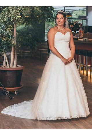 Merys Couture Brautkleid Gr. 40/42 inkl. Schleier & Diadem