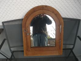 Fenster mit Spiegel
