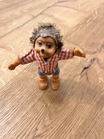 Steiff Sammelfigur Igel Macki mit kariertem Hemd