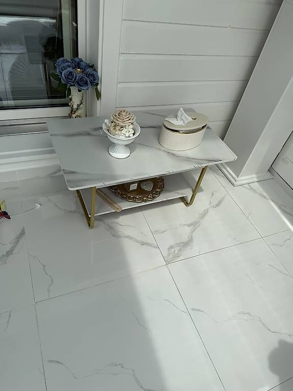 Tables: couchtisch  – D'occasion à Adligenswil par balboa5 2