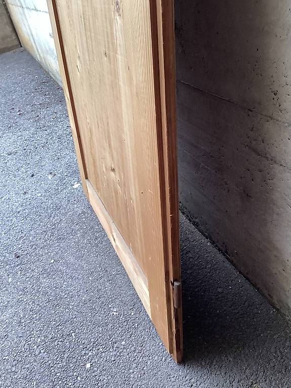 Armadi: Ancienne porte d armoire en sapin  – Usato da Corsier sur vevey venduto da Hitu 1