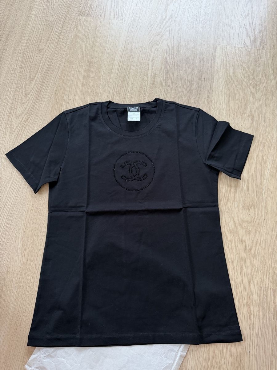 Chanel T-shirt: Chanel T-Shirt Gr. M – Nuovo (secondo la descrizione) da Killwangen venduto da was.sharp 4